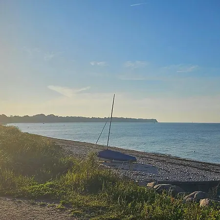 4 Star In Dronningmolle Feriehus Hornbæk